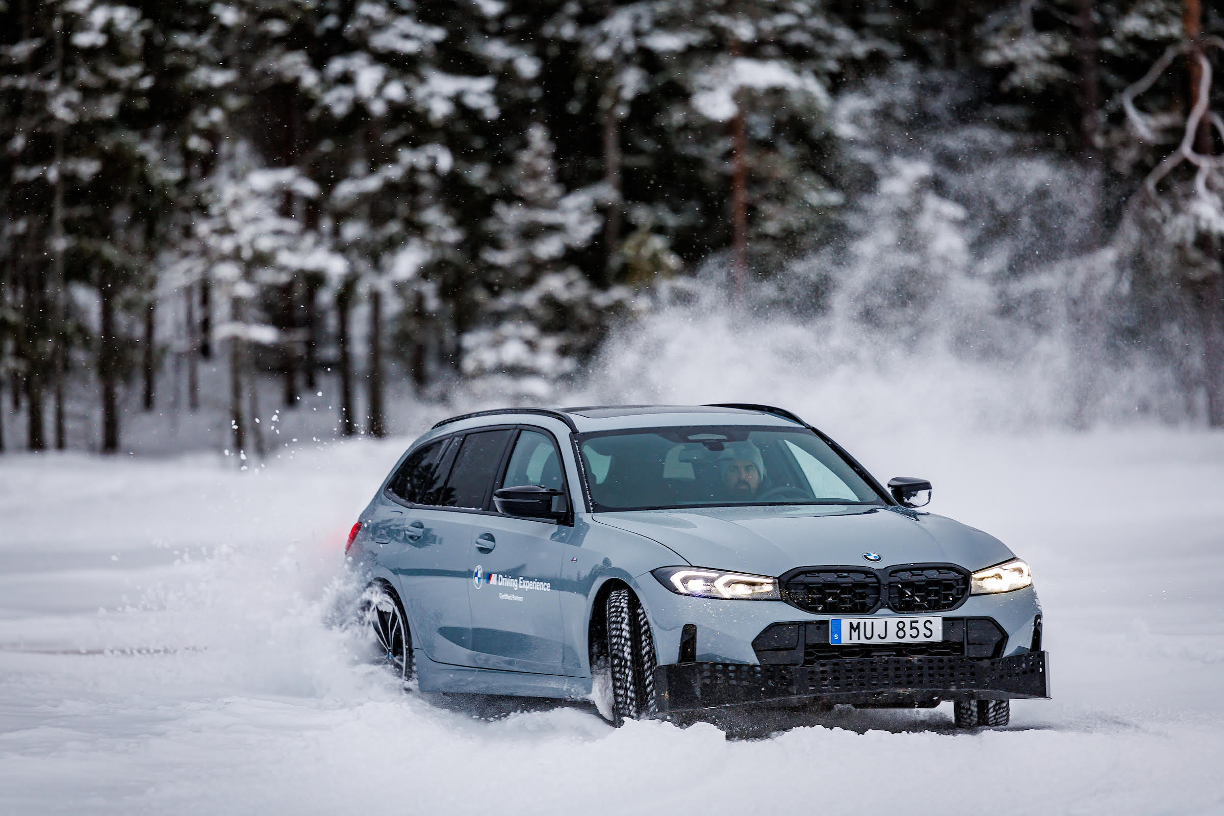 BMW drive on ice